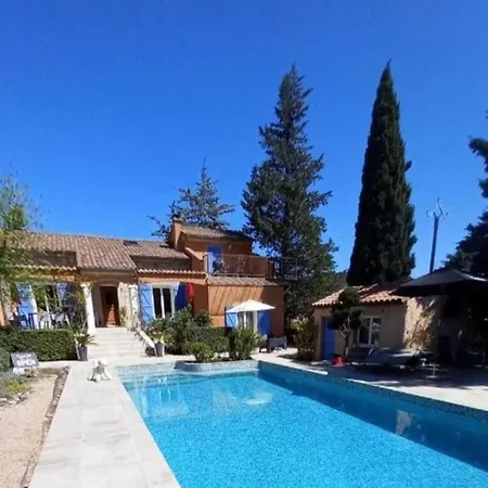 2 Personnes Avec Piscine Holiday home