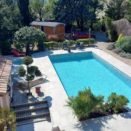 2 Personnes Avec Piscine